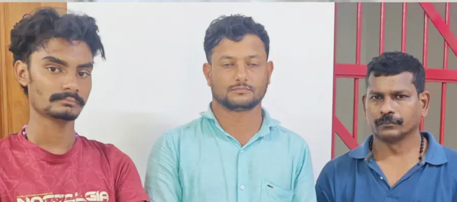 മാനിനെ വേട്ടയാടികൊന്നവർ
പിടിയിൽ 