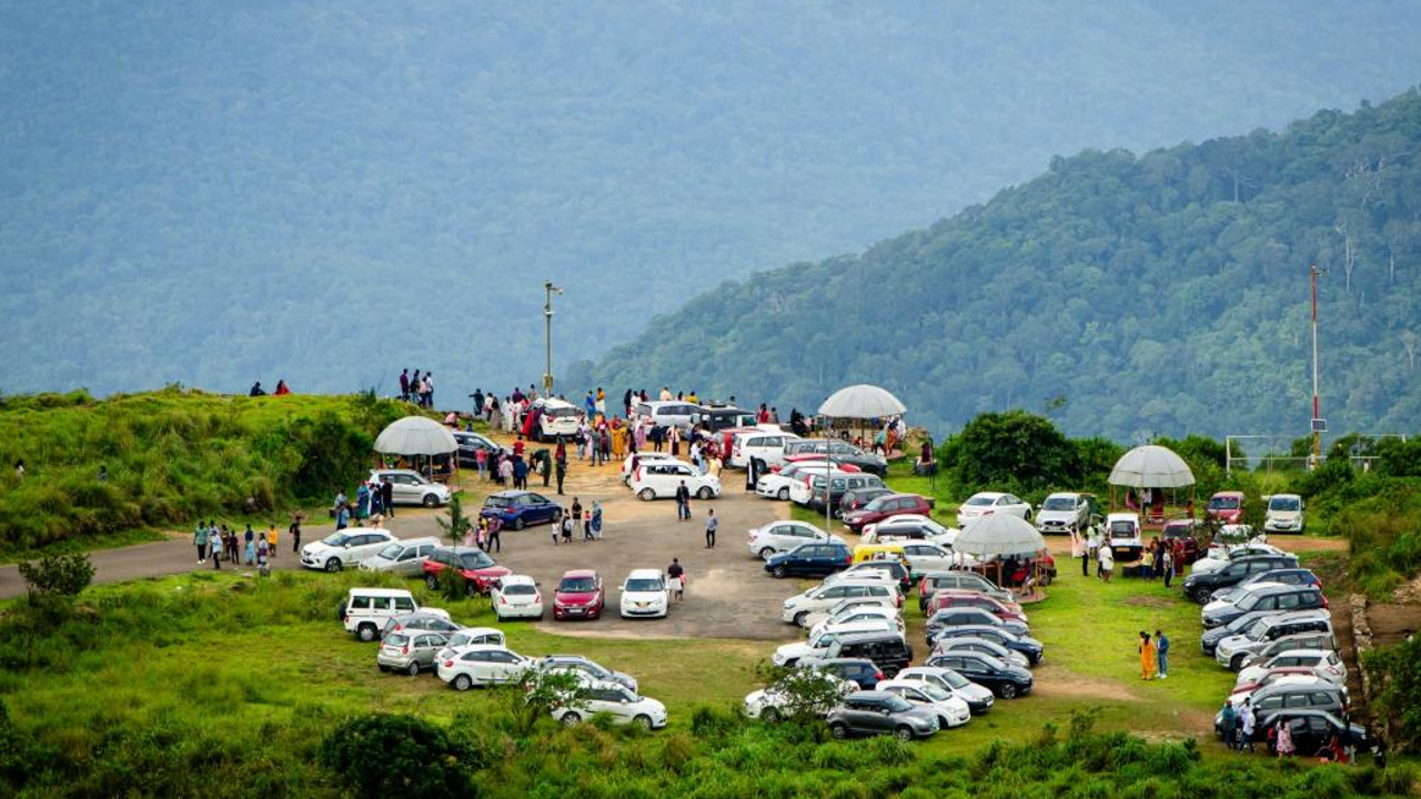Ponmudi 