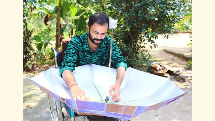 ശ്രീരാജ് കുടനിർമാണത്തിൽ