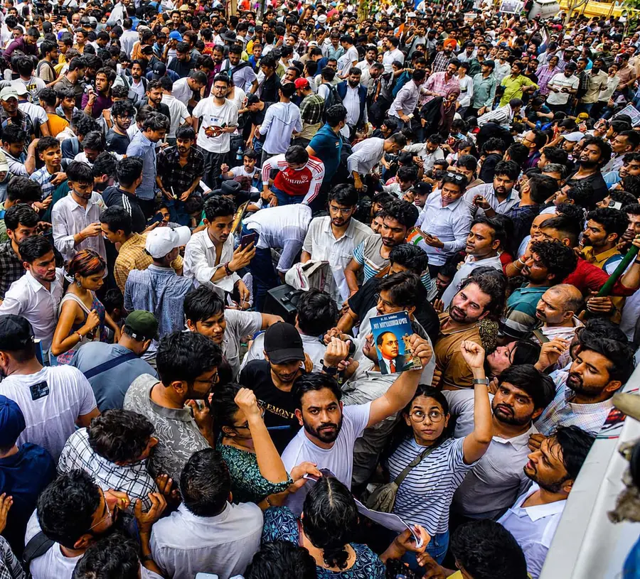 ന്യൂഡൽഹിയിലെ ജന്തർ മന്തറിൽ നടന്ന കോക്രോച്ച് ജനതാപാർടിയുടെ പ്രതിഷേധം ഫോട്ടോ: പി വി സുജിത്
