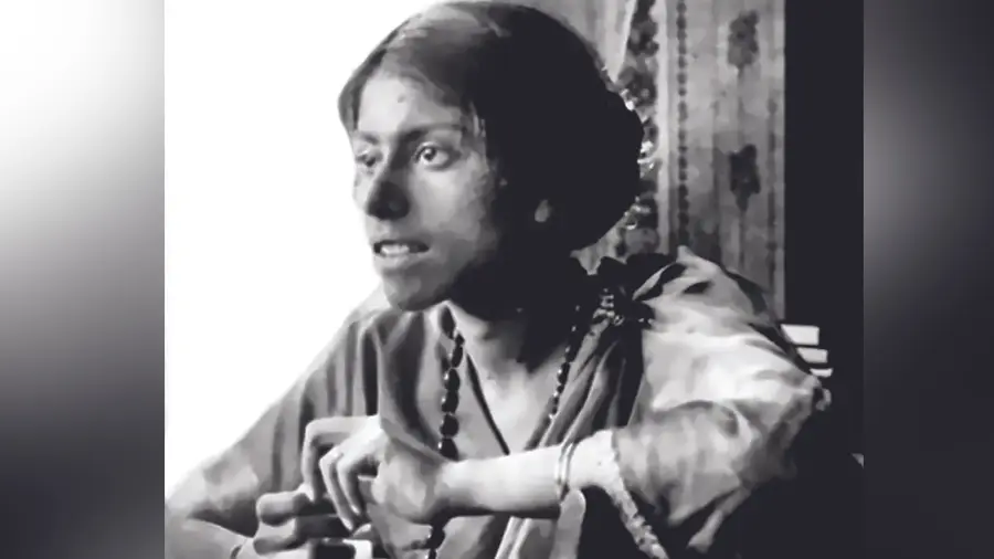 suhasini rekhamoolam image