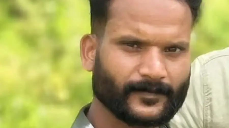 sunil Snakebite.jpg