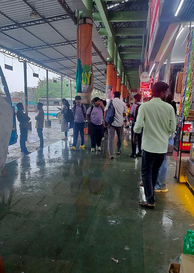 bus stand