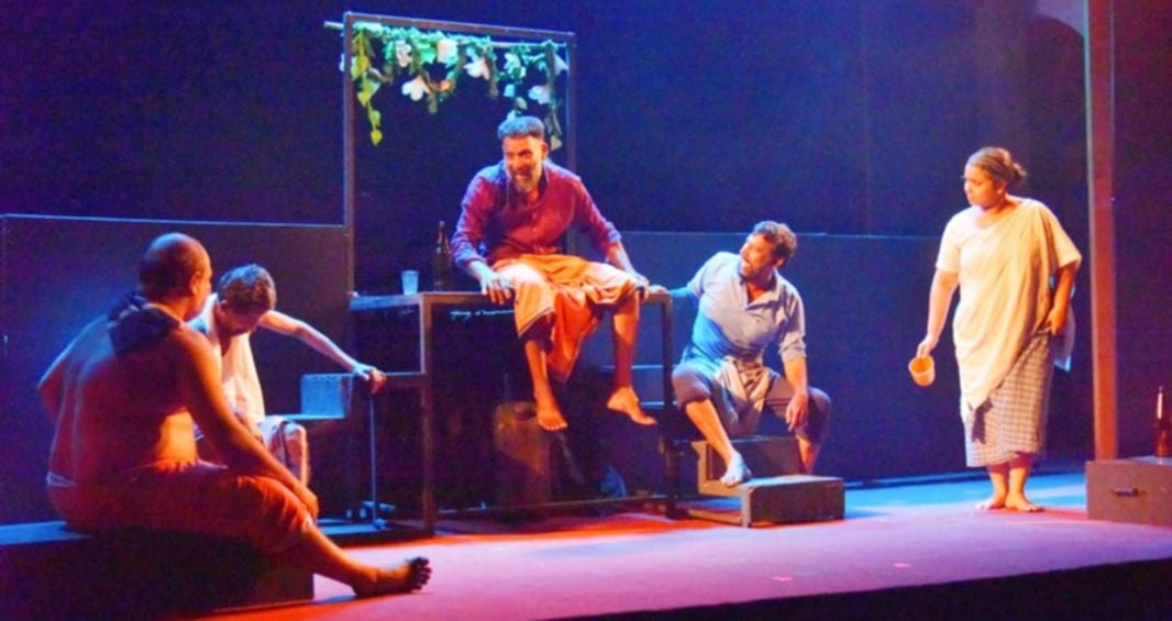  ടൗൺ ഹാളിൽ അവതരിപ്പിച്ച ‘തങ്കനാട്ടം’ നാടകത്തിൽനിന്ന് 