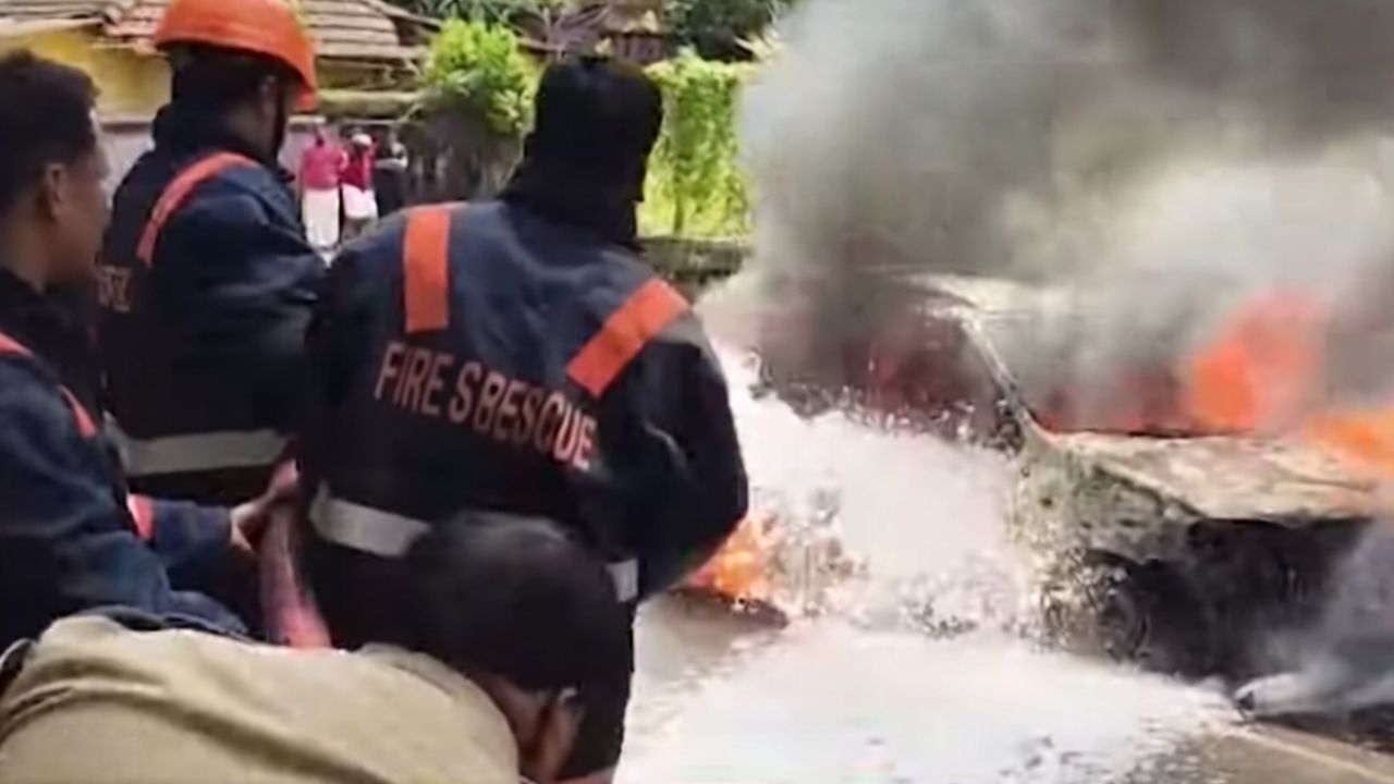 thiruvalla car fire accident