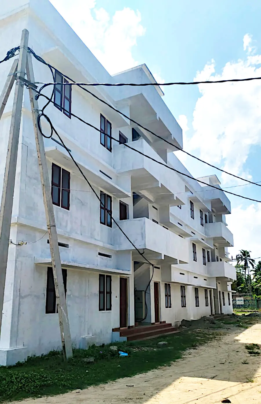 പുനർഗേഹം പദ്ധതിയിൽ തോട്ടപ്പള്ളി മണ്ണുംപുറത്ത് നിർമിക്കുന്ന ഫ്ലാറ്റ് സമുച്ചയം
