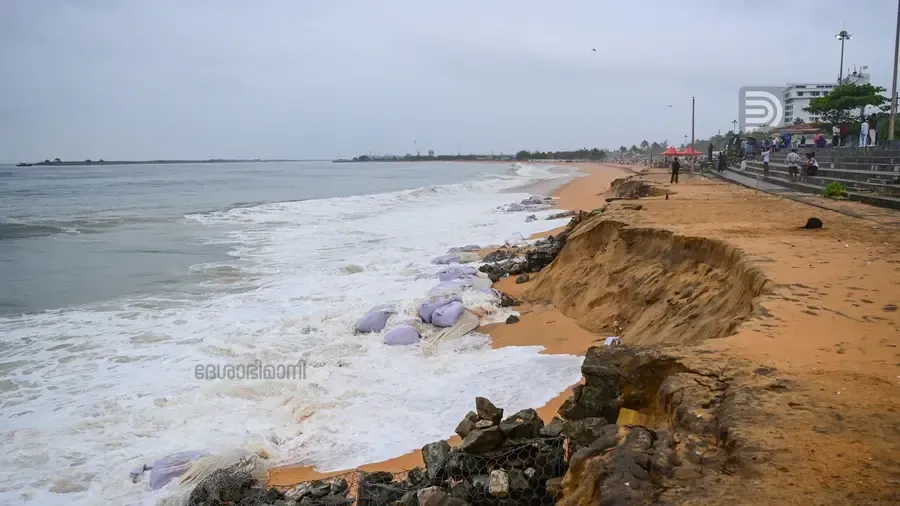 tide kollam beach sea m s sreedhar lal