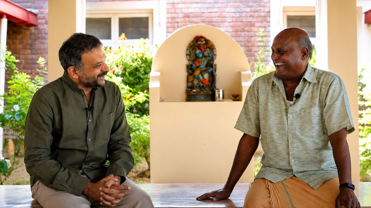 കട്ടയ്‌ക്കൂത്ത്‌ കലാകാരൻ പെരങ്ങാറ്റൂർ രാജഗോപാലിനൊപ്പം