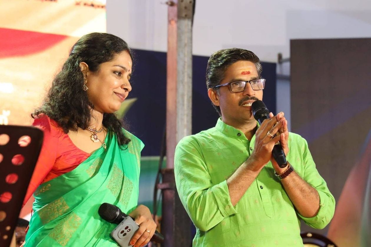 മീരാ രാംമോഹനും നെടുമ്പള്ളി രാംമോഹനും