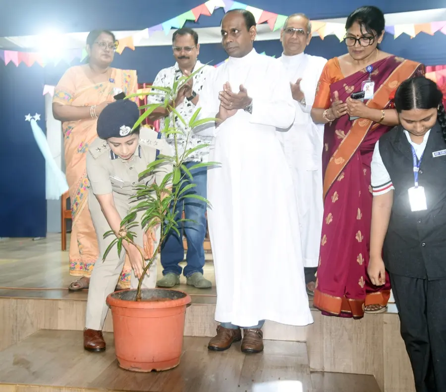 തൂഫാൻ ദ് നാർക്കോഹണ്ട് ജില്ലാതല ഉദ്ഘാടനം സിറ്റി പൊലീസ് മേധാവി
മെറിൻ ജോസഫ് ഉദ്ഘാടനംചെയ്യുന്നു
