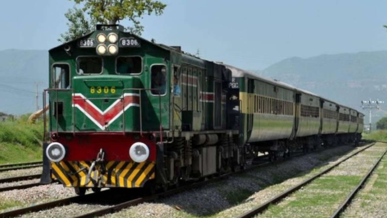 train pak