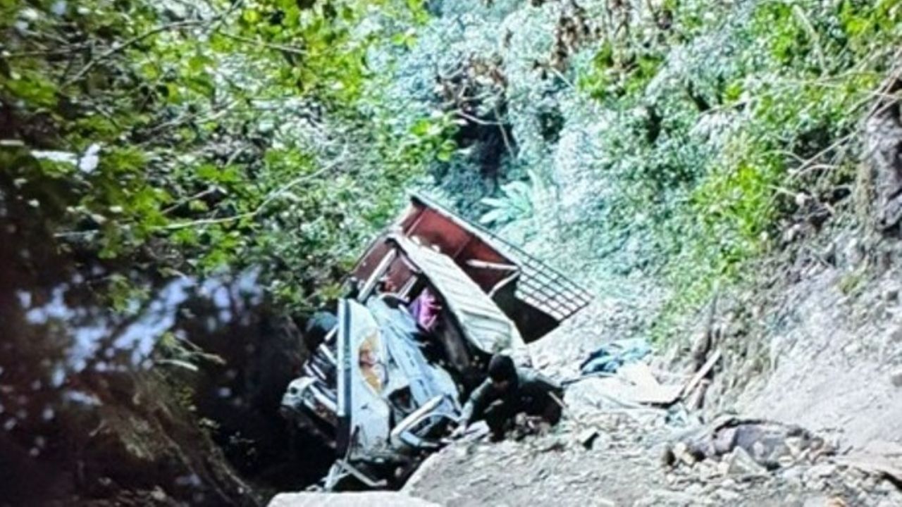 truck arunachal accident