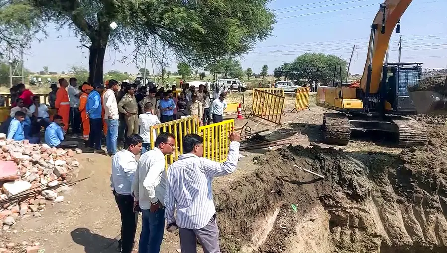 ujjain borewell accident