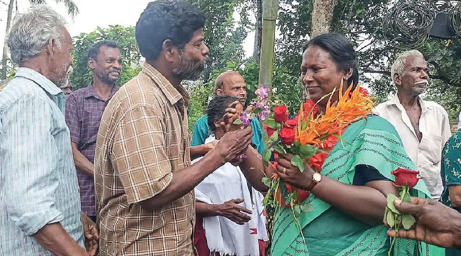 c n ushakumari athani