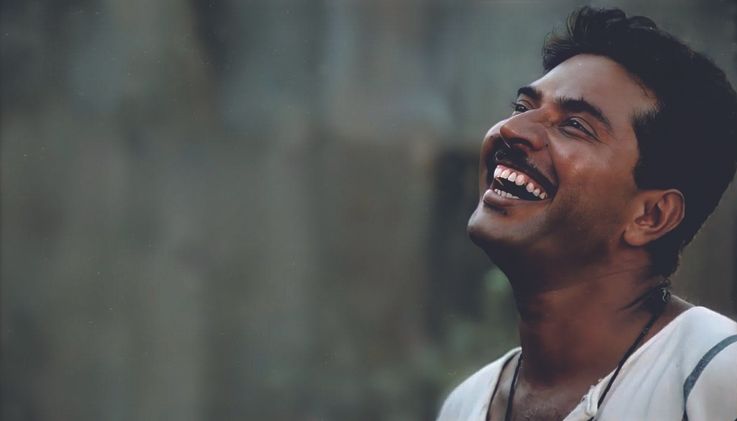 ‘മതിലുകളി’ൽ മമ്മൂട്ടി 