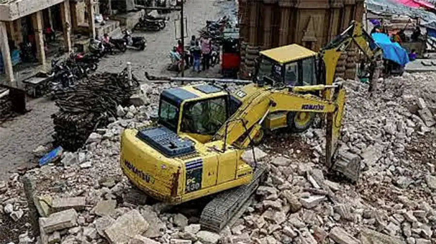 manikarnika ghat demolition