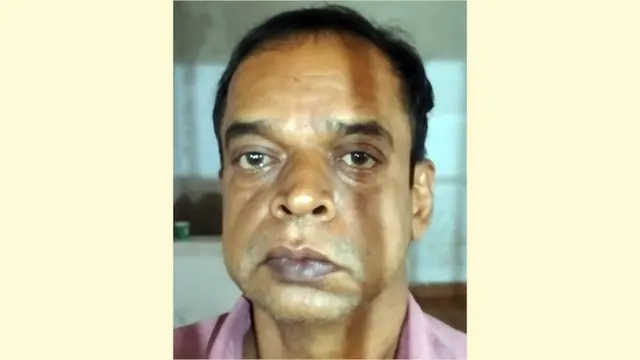 Theft at temple by person posing as priest