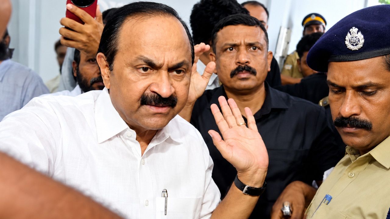 vd satheesan media .jpg