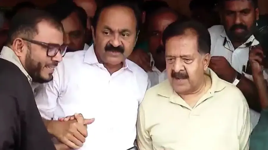 vdsatheesan rameshchennithala