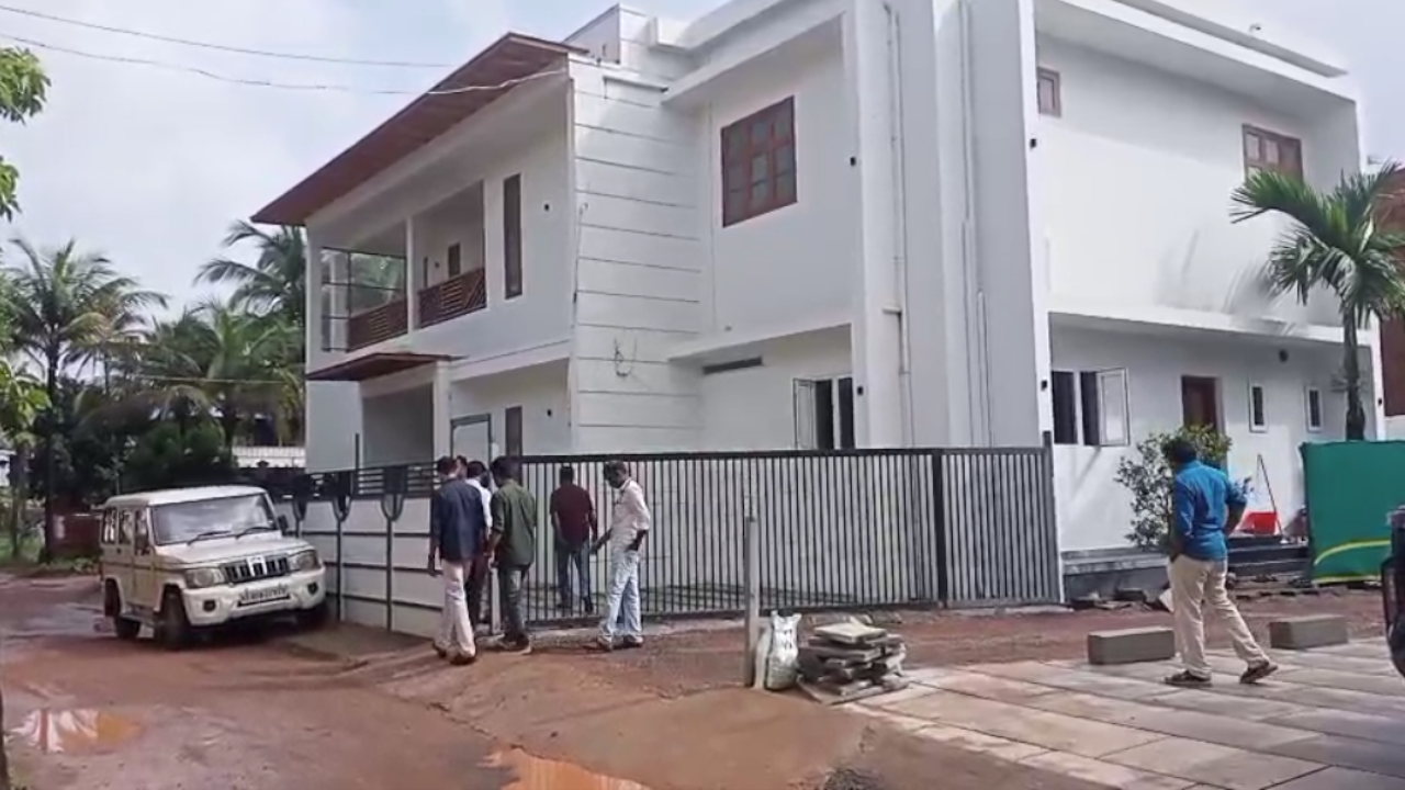 vigilance raid madayi