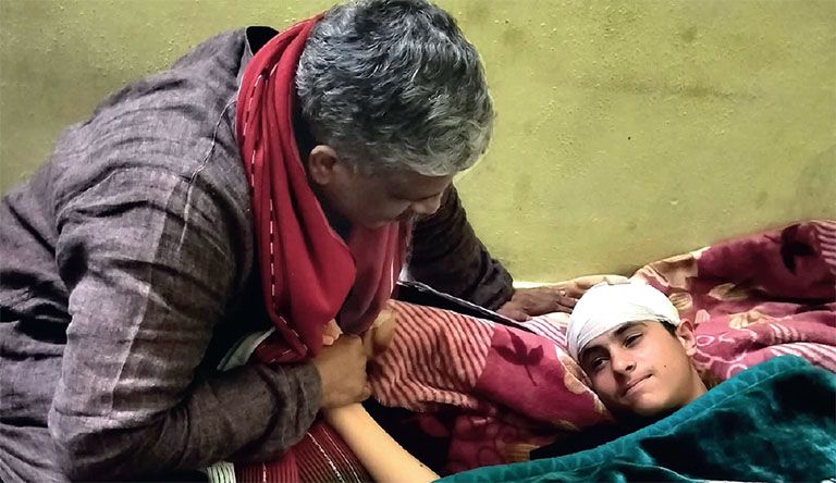 cpim leaders visited kashmir students
