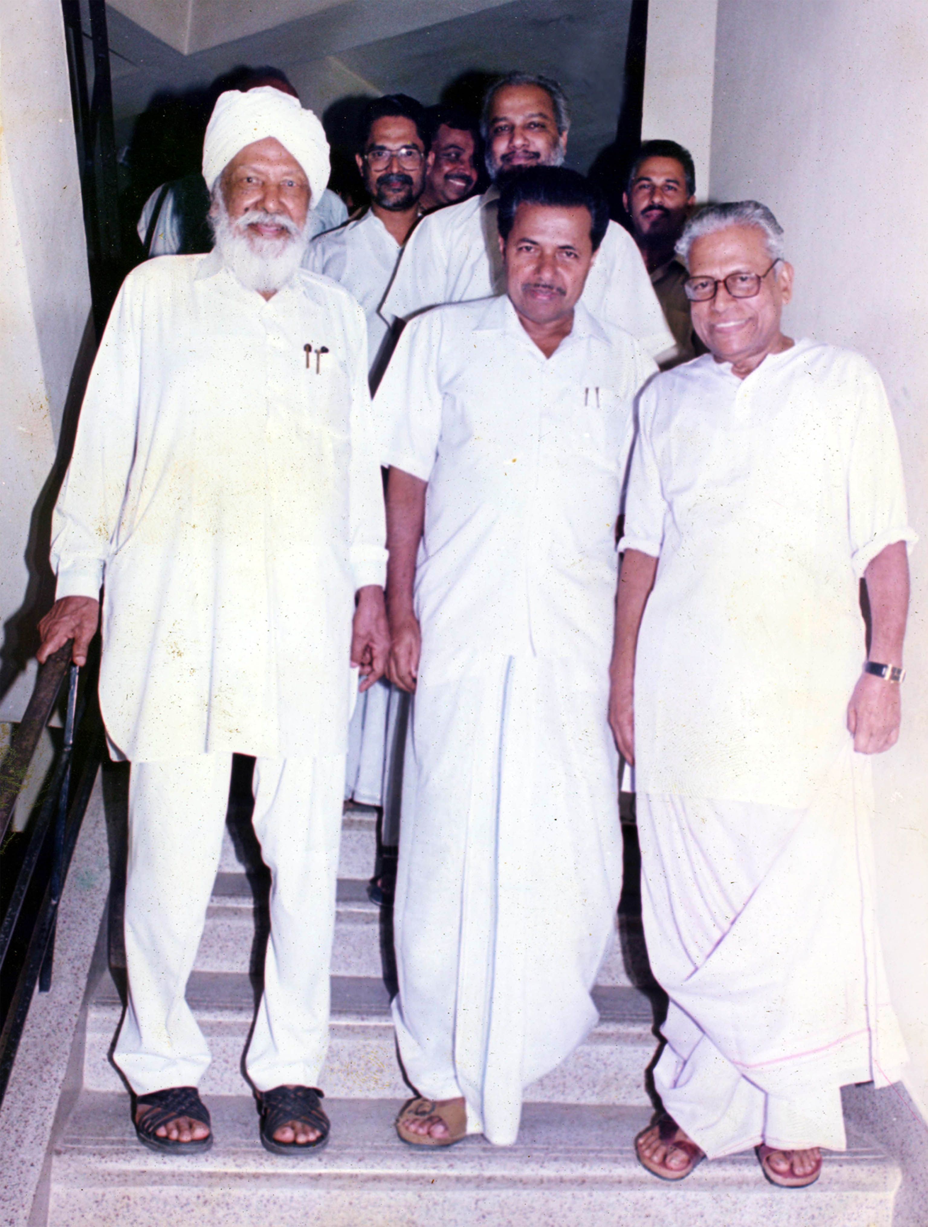 ഹർകിഷൻ സിങ്‌ സുർജിത്‌, പിണറായി വിജയൻ, വി എസ്‌, എം എ ബേബി തുടങ്ങിയവർ