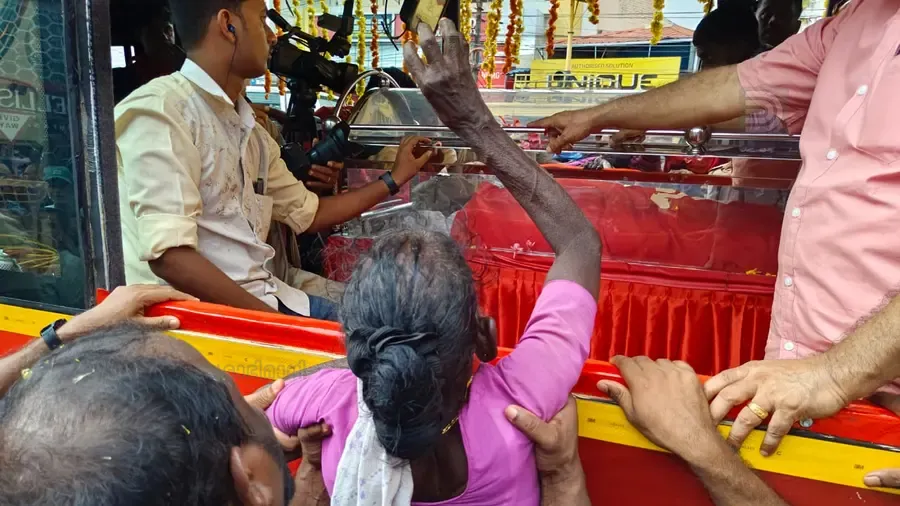 v s achuthanandan
