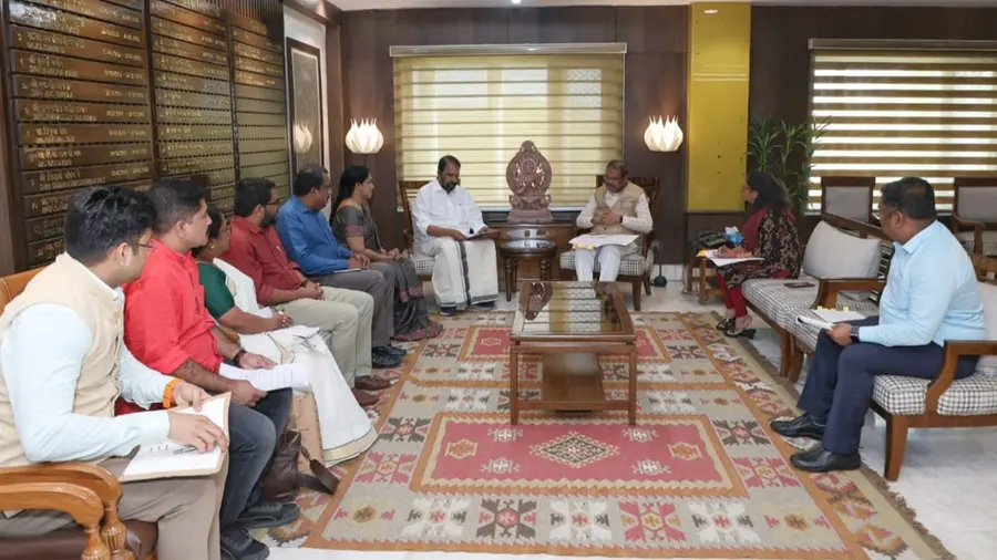 v sivnkutty meets union minister