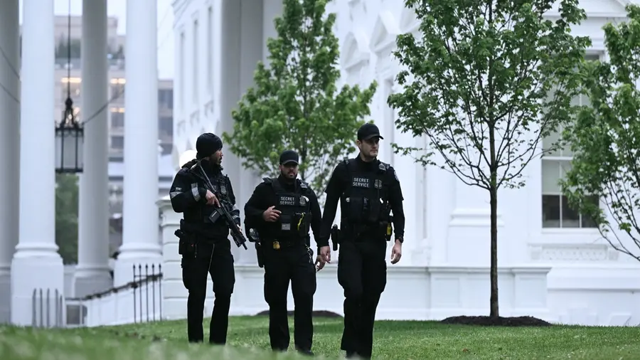 white house.jpg