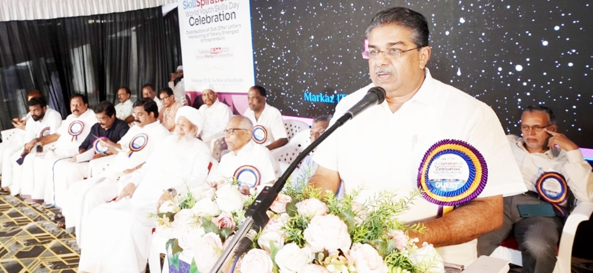  മർകസ് ഐടിഐയിൽ നടന്ന സ്‌കിൽ സ്‌പിറേഷൻ യുവജന നൈപുണ്യ സംഗമം  മന്ത്രി സജി ചെറിയാൻ ഉദ്ഘാടനംചെയ്യുന്നു